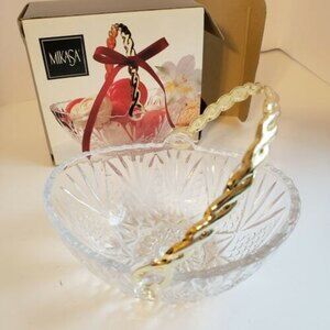 Mikasa Crystal Candy Basket Gold-toned Handle Tender Rose Style #WY941/524 NEW